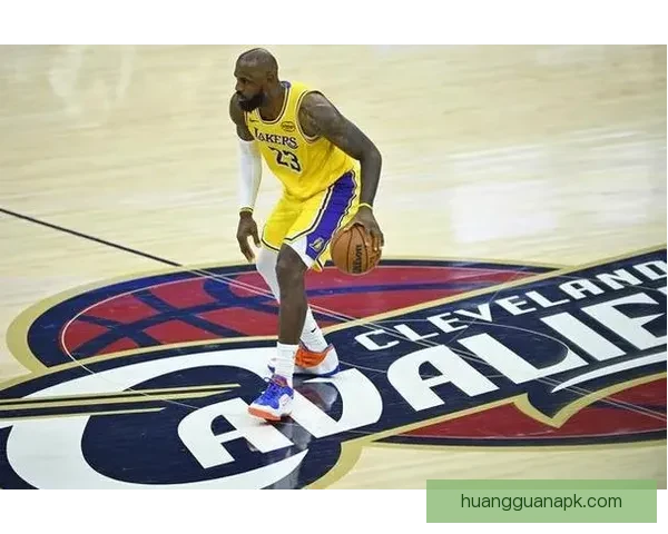 皮尔斯：詹库杜难以凭单核夺冠 湖人阵容更强因有关键球员决定胜负