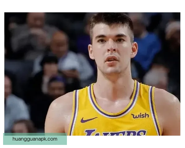 祖巴茨肋骨骨折赛季报销 仅为步行者出战五场