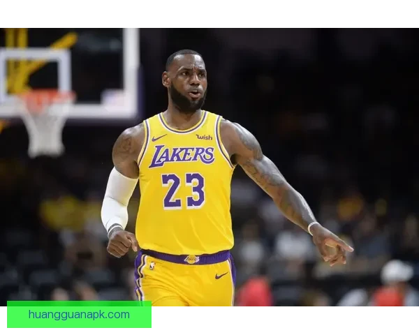 詹姆斯连发动态狂赞布朗尼布莱斯轻松夺得西区冠军